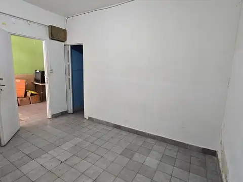 Casa 19 ambientes con 5 baños