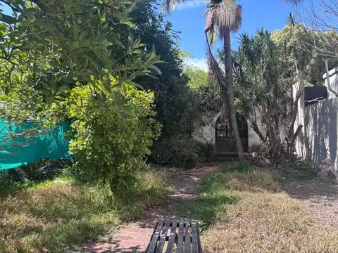 Rivadavia 2300, Piso 0