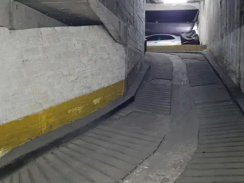 COCHERA CUBIERTA EN VILLA BALLESTER