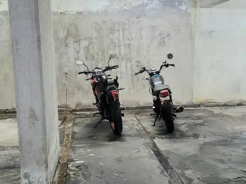 COCHERA CUBIERTA EN VILLA BALLESTER