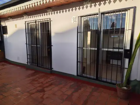 Depto Tipo Casa en Alquiler al Este