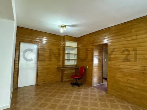 General Rivas 4800, Piso 0