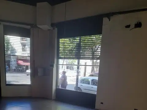 Local en Alquiler 58 años
