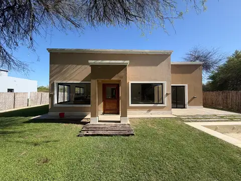 CASA EN VENTA - B° TIERRA DULCE - 3 DORMITORIOS