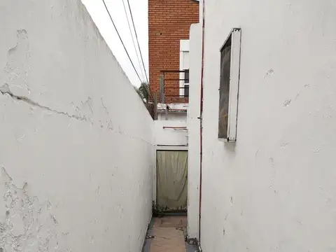 Aristóbulo del Valle al 6600