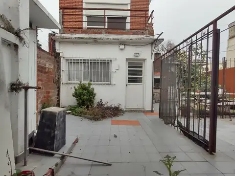 Casa 6 ambientes con 3 baños