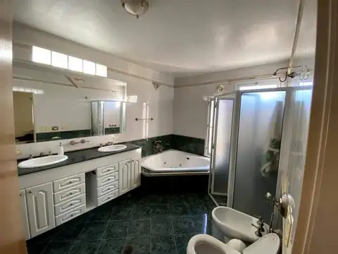 Basurco y Herrera 3228