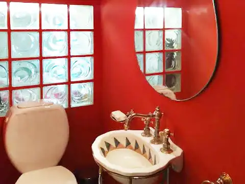 Casa 5 ambientes con 3 baños