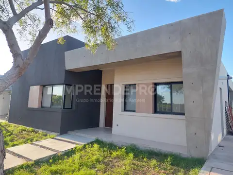 Hermosa casa alquiler anual o venta pileta Pilar del este, San Ramiro