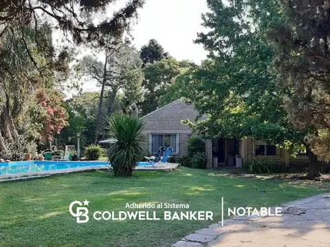 VENTA de casa quinta calle 28 y 409  La Plata