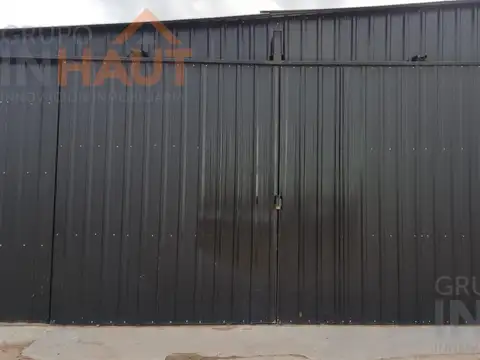 Venta de Galpón + oficina en Fernandez Oro