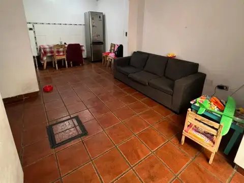 Depto Tipo Casa en Venta de 3 ambientes