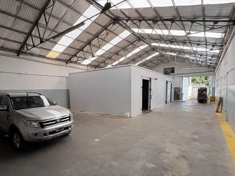 ALQUILER GALPON 450m - CAMARA 105m + CLARK