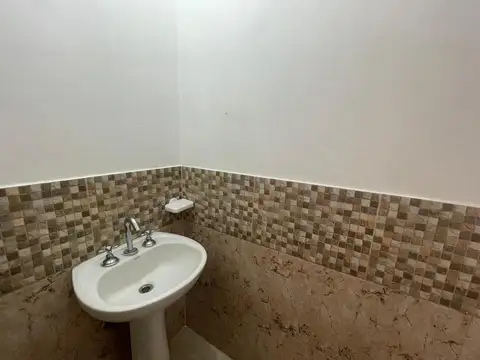 Casa en VENTA, barrio Otamendi.