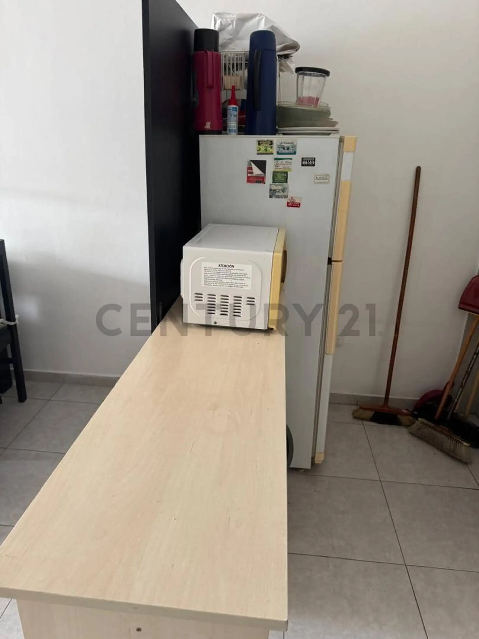 Depto monoambiente 38m² en 9.º piso, amueblado — Alberti 1500