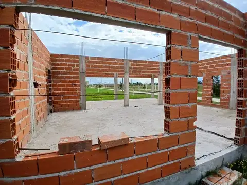 Casa 3 ambientes con 1 baño