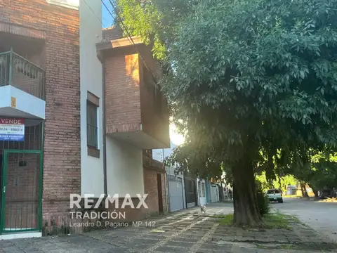 Calle Monteagudo 1300