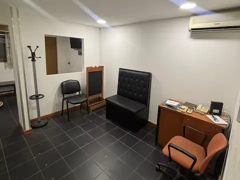 Oficina en alquiler – San Miguel | Planta baja | Baño propio