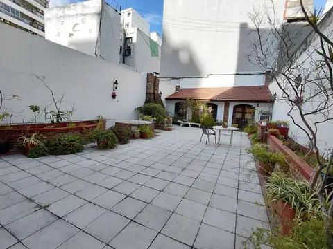 4 amb - c/cochera y patio de 173 m2 - parrilla y quincho