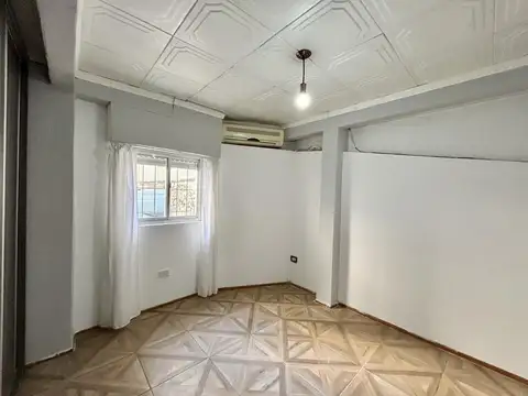 Depto Tipo Casa en Venta 60 años