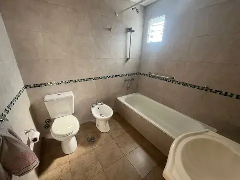Departamento en Alquiler con 1 cocheras