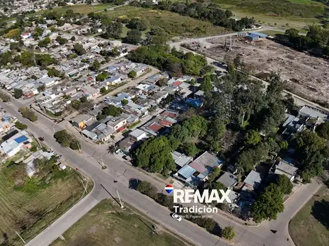 Casa 3 ambientes con 2 baños