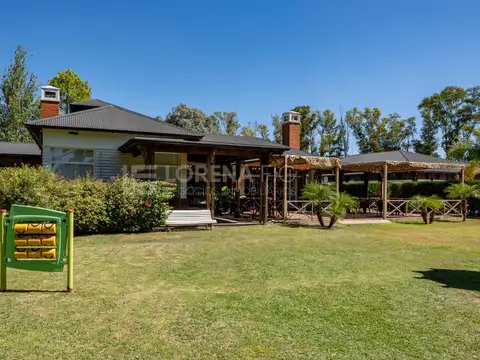 Casa en Venta en Loma Verde, USD 325.000