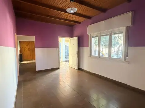 Casa 3 ambientes con 1 baño