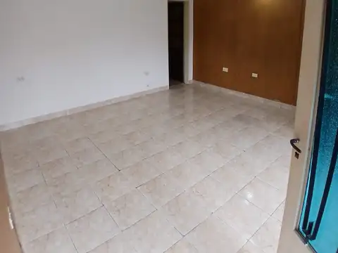 Depto Tipo Casa en Venta en Lanus Este, USD 54.800