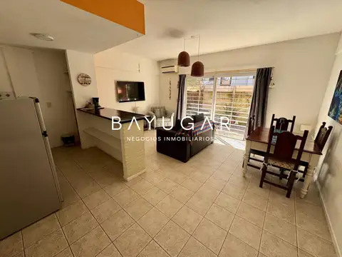 Venta / alquiler Departamento en Complejo Las Recovas 2 Amb PB Jardin y Parilla - Apto Credito