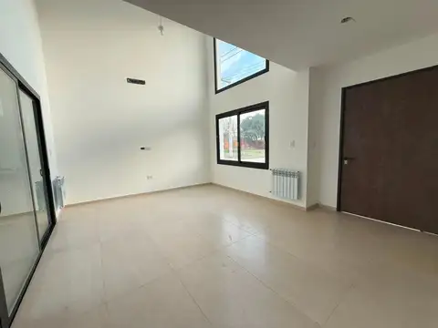 VENTA CASA 3 DOR. B° JARDIN DE LAS TEJAS. ZONA SUR