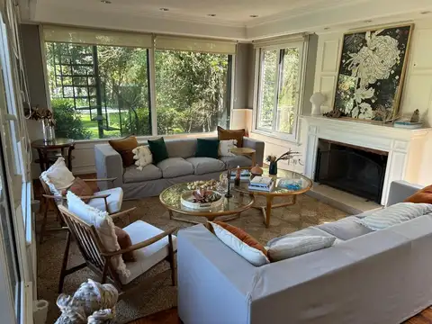 Mayling casa en venta 5 domitorios 2500 m de jardin