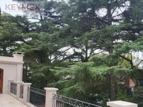 VENTA CASA 6 AMBIENTES BARRIO EL BARRANCO PILAR PILETA JARDÍN GALERIA PARQUE ARBOLEDA AÑOSA