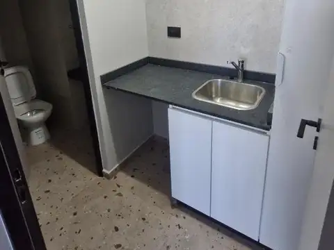 Carlos Pellegrini 1000