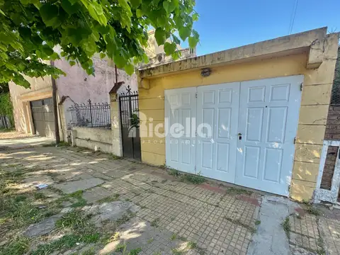 C. 16 1879 entre 70 y 71, La 100