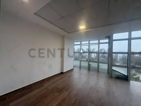 VENTA OFICINA PLAZA MITRE AL FRENTE
