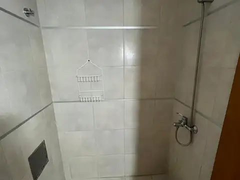 11 E/57 Y 58 , Piso 2