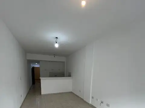 11 E/57 Y 58 , Piso 2