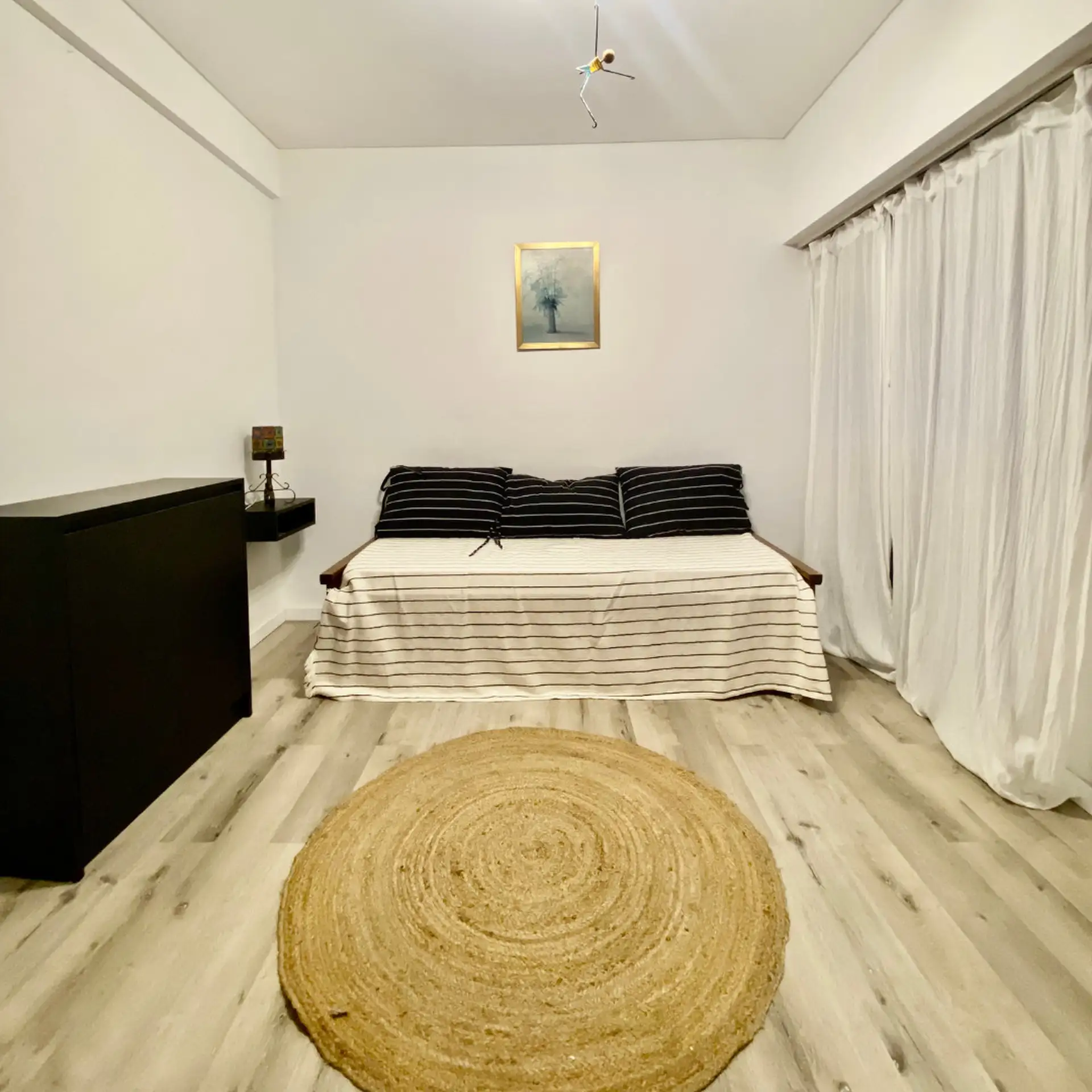 Depto 2 amb, 1 dorm, cochera, excelente ubicación en Güemes