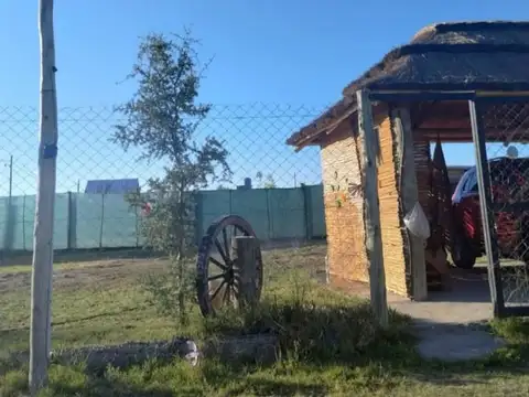 Terreno en Venta 1200 m² con Pileta Apto Cabañas