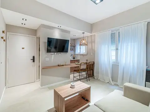 Departamento en venta 2 ambientes reciclado - Plaza Colón