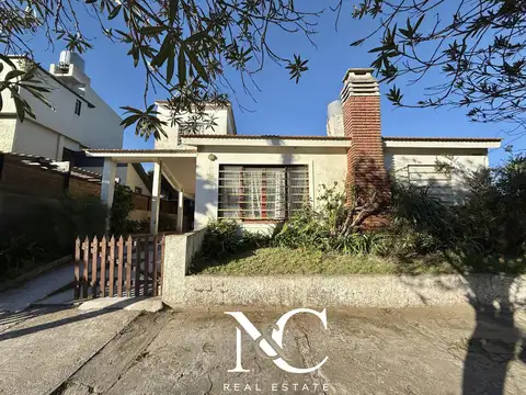 Casa en venta mas departamento en Las toninas