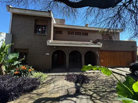 Casa 5 Dormitorios Villa Belgrano Cordoba