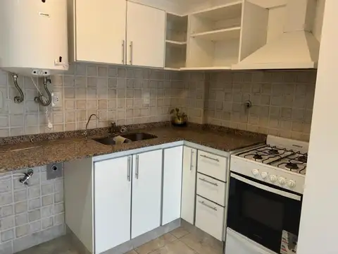 Departamento en Alquiler en Moron, $ 440.000