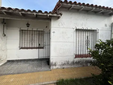 CASA 3 AMBIENTES OPORTUNIDAD