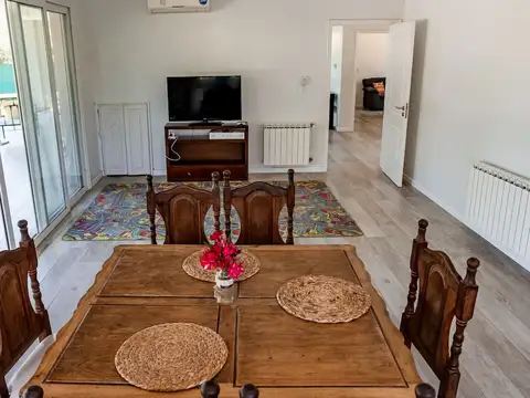 Casa 5 ambientes con 3 baños