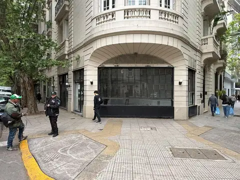 Local en Alquiler en Barrio Norte, $ 10.000.000