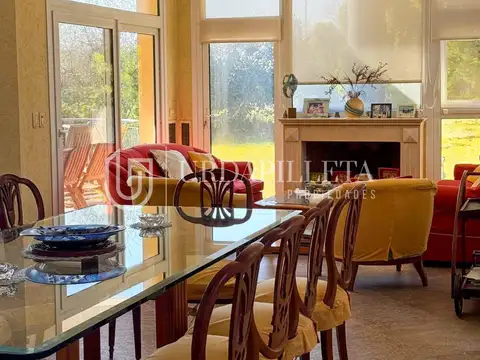 Casa 6 ambientes con 6 baños