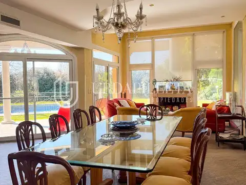 Casa en Venta de 5 dormitorios