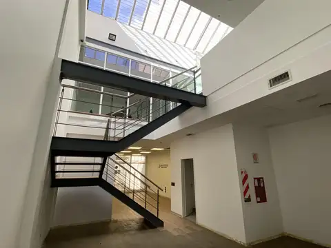 Galpon en Venta 8  mts Frente